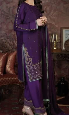 Purple Pakistani Suit, Wedding Kurti, Stylish Frocks, Party Wear Outfits, Velvet Suit Design, Silk Kurti Designs, Heavy Dresses, Purple Tone, Asian Bridal Dresses