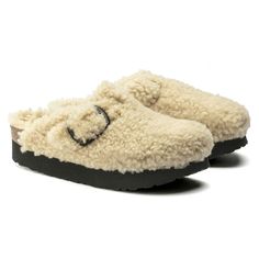 Boston Big Buckle Casual Shearling Clogs With Round Toe, Winter Shearling Clogs With Cushioned Footbed, Comfortable Shearling Clogs With Rubber Sole, Winter Slip-on Clogs With Leather Footbed, Winter Closed Toe Clogs With Textured Footbed, Shearling Clogs With Rubber Sole Slip-on, Shearling Slip-on Clogs With Rubber Sole, Winter Leather Footbed Slip-on Clogs, Shearling Slip-on Clogs With Leather Footbed