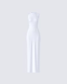 A little white dress is the new essential 🤍 Sleek, and slim fitting - this dress is made from jersey fabric, complete with a bodycon fit, and binding along the neckline and armhole 😇