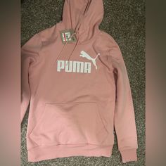 Brand New Casual Puma Logo Sweatshirt For Winter, Sporty Puma Logo Sweatshirt For Winter, Casual Winter Hoodie With Puma Logo, Casual Long Sleeve Sweatshirt With Puma Logo, Sporty Pink Outerwear With Kangaroo Pocket, Casual Puma Hoodie For Streetwear, Casual Puma Logo Hoodie For Streetwear, Pink Sporty Outerwear With Kangaroo Pocket, Casual Long Sleeve Hoodie With Puma Logo