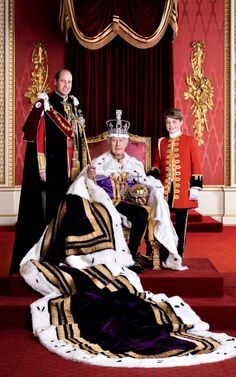 the royal family is posing for a photo in their official regal robes and tiaras