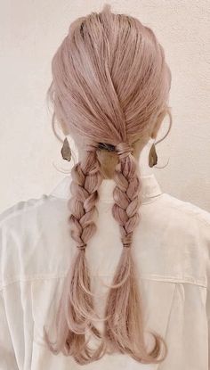 Braid Hairstyles White Women, Sleek Updo, Hair Arrange, Work Hairstyles, Hair Setting, Fashion Hair Accessories, Face Hair, Dream Hair, Aesthetic Hair