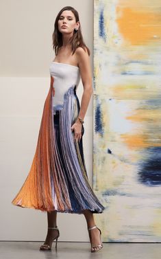 Women's Oscar De La Renta Pre Fall 2024 Collection | Moda Operandi Strapless Midi Dress, Midi Cocktail Dress, Mode Vintage, Pre Fall, Fancy Dresses, A Dress, Fashion Sense