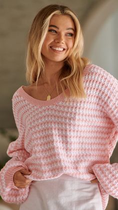 Womens Knit Tops, Pink Shop, Spring Outfit Ideas, Rory Gilmore, Cute Spring, Knit Tops, Fall Fashion Outfits, Knitting Women