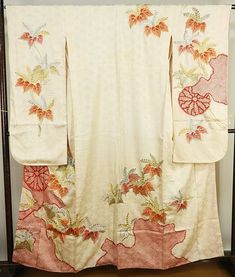 An embroidered Furisode Kimono with wonderful paulownia flower and shibori knotting.  A lovely addition to any kimono lover's collection. Item: Embroidered Silk Furisode Kimono No. Syfu007 Size: US  L   /  Length  161cm , Width 65.5cm Design :  Embroidered floral. Condition: Used, Good. Please check the photos. Need a KIMONO RACK to hang this kimono?  Find it here: https://www.etsy.com/listing/1303669853/kimono-rack-japanese-kimono-display-rack Shop the entire collection https://fujiyamarock.ets Cream Silk Kimono For Wedding, Wedding Kimono With Floral Embroidery, Cream Long Sleeve Kimono For Wedding, Cream Floral Embroidered Dress For Wedding, Cream Floral Embroidered Wedding Dress, White Kimono With Floral Embroidery, Ceremonial Embroidered Elegant Kimono, Traditional White Kimono With Floral Embroidery, Traditional Embroidered Kimono For Tea Ceremony