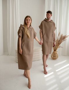 Introducing our Waffle Cotton Unisex Ponchos for couple. A versatile and comfortable ponchos characterized by its softness, coziness, quick-drying, and excellent moisture-absorbing properties. Handmade with care, this ponchos are not only ideal for home use but also perfect for various outdoor activities. Universal use: *Relax by the lake or spend weekends at the cottage with a sauna in style. *Perfect for drying off or changing after surfing, a day at the beach or sauna sessions. *Great compani Beige Beach Poncho, Oversized Beige Poncho For The Beach, Beige Oversized Poncho For The Beach, Brown Summer Poncho For The Beach, Beach Poncho, Evening Walk, Tumble Dryer, Baby Bag, Natural Fabrics