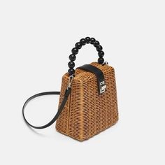 Bag Shapes, Rattan Handbags, Straw Beach Bag, Wicker Bags, Woven Handbags, Rattan Bag, Woven Tote Bag, Bag Collection, Beach Bags