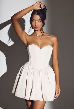 Emeline Bandeau Corset Tulle Skirt Mini Dress in Ivory | Oh Polly Short Evening Dress, Tule Rok, Gonna In Tulle, Full Tulle Skirt, Tulle Mini Dress, White Strapless Dress, Evening Dresses Short, Corset Mini Dress, Strapless Mini Dress