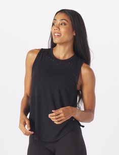 Strategically placed laser cut ventilation makes this the perfect loose fit tank to top off any activity. Flattering features such as a crew neck and muscle tank fit, take this tank to the next level, making it your go-to piece for workouts, coffee dates, and everything in between. Coffee Dates, Yoga Tank, Athlete Workout, Layering Tanks, Yoga Shop, Muscle Tank, Active Women, Muscle Tanks, Printed Leggings