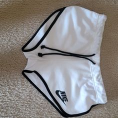 New Without Tags Never Been Worn Smoke Free Home Compression Running Shorts, Nike Shorts Women, Nike Tempo, Nike Athletic Shorts, Running Shorts Women, Women's Sleepwear, Nike Running Shorts, Cute Nikes, Nike Leggings