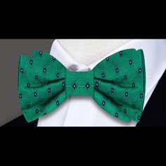 Main Green Geometric Bow Tie Classic Green Bow Tie For Business, Elegant Green Tie With Satin Bow, Classic Green Bow Tie For Formal Occasions, Elegant Green Tie With Bow Detail, Classic Green Bow Tie For Party, Elegant Green Bow Tie, Elegant Fitted Bow For Gift, Elegant Fitted Bow As Gift, Green Tie With Decorative Bow For Formal Occasions