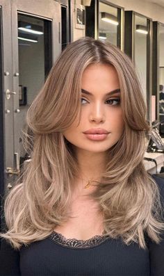 Interesting Hair Colour Ideas For Colder Months : Milk Tea 90s Inspired Haircut Milk Tea Highlights Hair, Icy Brown Hair With Highlights, Milk Tea Brown With Highlights, Milk Brown Hair With Highlights, Smokey Beige Hair Color, Blonde Milk Tea Hair, Soft Beige Blonde Hair, Milk Tea Blonde Highlights