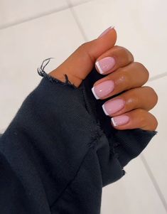 Pink French Gel Nails, Short December Nails, Dip Powder French Tip, Natural Gel Manicure, Natural Nails Manicure, Diy Acrylic Nails, Simple Gel Nails, Her Nails