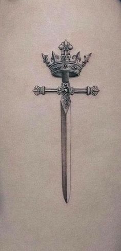 Dagger Designs Ideas, Tatoo Crown, Stab Tattoo, Tattoo Homme, Queen Of Swords, Crown Tattoo Design, Cross Tattoo Designs, Neck Tattoo For Guys, Inspiration Tattoos