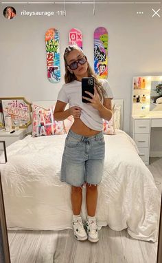 ig-rileysaurage Riley Saurage Outfit, Gertie Nazaroff, Fits For Hot Weather, Nyc Fits Summer, Summer Ootd 2024, Cool Girl Fits, Outfits Asian, Viral Aesthetic, Chanel Lipstick