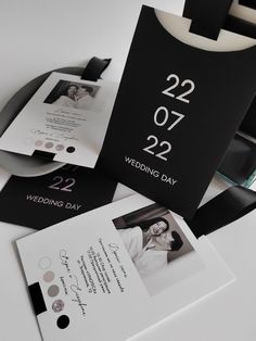 Приглашение в чёрном конверте с фото Geek Wedding Invitations, Dark Wedding Theme, Sunflower Themed Wedding, Geek Wedding, Rude People, Dark Wedding