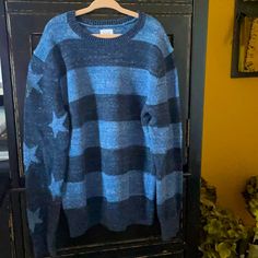 Adorable Nwot Star Sweater By Gap Never Worn No Pills Stains Or Flaws Size M Gap Kids Boys, Star Sweater, Gap Kids, Colorful Sweaters, Kids Boys, Kids Shirts, Sweater Top, Shirts Tops, Gap