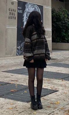 Outfits Grunge Invierno, Black Skirt Outfits, Chique Outfits, Looks Street Style, Alternative Outfits