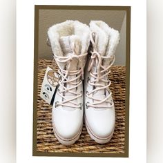 Built In Thermal Linning. Waterproof Protection. Faux Fur And Leather Upper. Weatherproof Spring Boots With Round Toe, Cream Synthetic Boots For Winter, Cream Synthetic Winter Boots, Winter Cream Synthetic Boots, Cream Waterproof Round Toe Boots, Cream Waterproof Boots With Round Toe, Roxy Shoes, Roxy, Bootie Boots