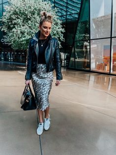 Snake Midi Skirt Outfit, Printed Satin Skirt Outfit, Snake Print Shoes Outfit, Snakeskin Skirt Outfit, Snake Print Skirt Outfit, Snake Print Outfit, Print Skirt Outfit, Snake Print Skirt, Printed Skirt Outfit