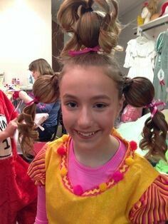 Who Hairstyles, Grinch Hairstyles, Whoville Hairstyles, Seussical Makeup, Suessical Costumes, Grinch Hair, Who Hair