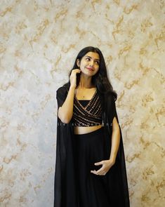 Black Crop Top Lehenga, Magenta Dresses, Frocks For Women Party, Wedding Drapes, Onam Outfits, Bride Collection, Gown Designs, Stylish Prom Dress, Party Wear Gowns