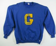 Russell Athletic crewneck sweatshirt with vintage letterman's football patch. Measures approx. 26 28 Excellent condition! Upper House, Hockey Sweatshirts, Vintage Russell Athletic, Cardigan Sweater Coat, Nfl Gear, Russell Athletic, Vintage Coat, Vintage Photo, College Outfits