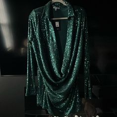 Ladies This Dress Is Super Sexy. Perfect For That Christmas Party. I’m 5’1” And It Fits Mid Way My Thighs. Another Chance To Show Off That Summer Body. Pair With A Cute Stiletto Or Ankle Boots Suede. Green Sequin Dress For Holiday Night Out, Glamorous Green Bodycon Dress For Party Season, Green Mini Bodycon Party Dress, Green Sequin Bodycon Dress For Party Season, Green Mini Bodycon Dress For Party, Green Bodycon Dress For Night Out Party Season, Green Mini Length Bodycon Dress For Party, Glamorous Green Bodycon Dress For Night Out, Green Sequin Dress For Night Out