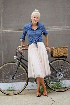 Womens Fasion, Rok Outfit, Tule Rok, Gonna In Tulle, Skirt Tulle, Mode Tips, Skirt Denim, Mode Casual, Skirt Maxi