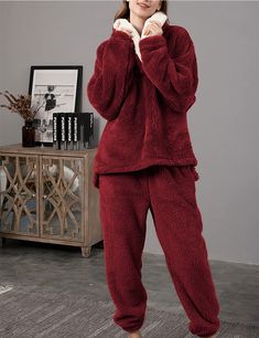 【Product performance】 1. Made of soft and warm sheepskin, the exterior and interior are the same2. Two-piece coral velvet set, women's winter pajamas, shearling3. Dropped shoulders, lapels, long sleeves, elastic waist, two pockets4. Comfortable top brings you your favorite warmth and comfortSoft Sherpa-lined pullover5. Suitable for home casual wear, pajamas and pajama parties, also a good gift for family and friends Women Plus Size Flannel Casual Pajamas Set Women Plus Size Flannel Casual Pajama Fur Pajamas, Plus Size Flannel, Plus Size Babydoll, Casual Pajamas, Winter Pajamas Women, Friends Women, Velvet Set, Comfortable Pajamas, Winter Pajamas