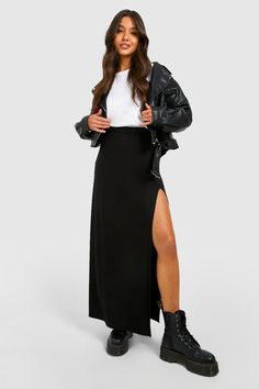 Split Maxi Skirt, Wedged Sandals, Long Black Skirt, Winter Mode Outfits, Rok Outfit, Long Maxi Skirt, Rock Outfit