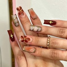 Kehlani Crash Tour Nails, Long Coffin Gel Nails, 3d Flower Fall Nails, Thanksgiving Nail Set, Thanksgiving Nail Designs Fall Long, Brown Bday Nails, Light Brown And Gold Nails, Brown Acrylic Nails With 3d Flowers, Pink And Gold Acrylic Nails Designs