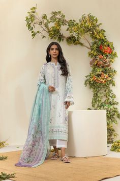 Dhanak DU-3137 L-green  Printed Lawn Everyday Basics Lawn Collection Organza Suits, Organza Sleeves, Lawn Suits, Organza Fabric, Pakistani Designers, Pakistani Suits, Fabric Stores Online, Print Chiffon, Designer Suits