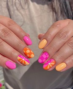 Nails With Flowers, Blooming Gel, Simple Gel Nails, Summery Nails, Cute Gel Nails, Beach Nails, Dipped Nails