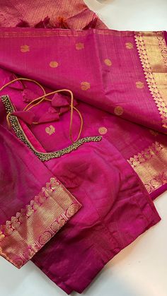 pink vaira oosi kanjivaram saree gold zari vairaoosi  DETAILS AND CARE Color : Pink peach  silk with silver   zari  Weight : 600 - 800 grams Length : 5.5 m saree + 0.7 m blouse Width : 48 Inches Fabric : Pure Kanjivaram Pattu Plain Silk Craft Description : Kanjivaram, Kanjeevaram Wash Care : Dry Wash Only Shipping Time : 5 - 7 Working days We Ship Worldwide Comes with prestitched blouse size 36 goes up to 42 very beautiful high quality kanjivaram pure silk saree. SHIPPING AND RETURNS Shipping Policy : Shipping days as mentioned above, subject to changes based on the government regulations around the prevailing pandemic situation.  Return Policy : No returns on the orders that have personalization such as Blouse Stitching , Fall / Pico work. We have a comprehensive returns policy , kindly r Designer Pink Tussar Silk Anarkali Set, Designer Gold Paithani Silk Saree, Designer Gold Anarkali Set In Katan Silk, Pink Tussar Silk Anarkali Set With Zari Work, Designer Paithani Silk Traditional Wear In Gold, Festive Pink Tussar Silk Anarkali Set, Pink Dola Silk Anarkali Set With Unstitched Blouse, Pink Dola Silk Anarkali Set With Self Design, Gold Handloom Dola Silk Pre-draped Saree