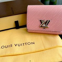 Louis Vuitton Epi Twist Xs Rose Ballerine Wallet Designer Pink Wallet With Card Slots, Pink Luxury Wallet, Luxury Pink Bifold Wallet, Pink Louis Vuitton Wallet, Luxury Pink Compact Wallet, Louis Vuitton Pink, Louis Vuitton Bag, Light Pink, Twist