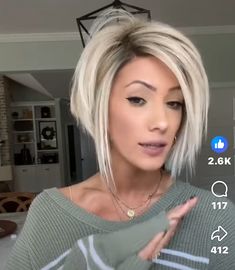 Medium Choppy Bob, Platinum Hair Color, Blonde Bob Haircut, Over 60 Hairstyles, Shorter Hair, Choppy Bob, Fabulous Hair, Short Sassy Hair, Platinum Hair