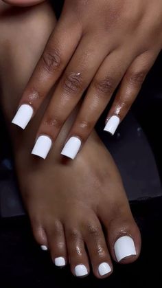 𝙵𝚘𝚕𝚕𝚘𝚠 @𝚖𝚒𝚗𝚍𝚘𝚏𝚖𝚒𝚓𝚊𝚑 . 🎀 // All White Nails Manicure and Pedicure. White Feet Nails Pedicures, White Nails Manicure, White Toes Pedicure, All White Nails, Nails Manicure And Pedicure, Short Acrylics, Nail Board, Gel Toe Nails