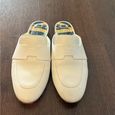 Size 35.5 Hermes White Catena Mule, General Wear As Seen In Photos Hermes Shoes, Mule Clogs, Mules Shoes, Mule, Clogs, Color White, Women Shoes, Women Shopping, How To Wear