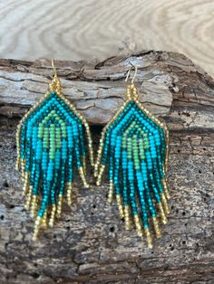 Stunning teal and green burst with gold-tipped edges ready to catch the light and capture the eye. Handmade with fine Czech glass beads and gold-plated findings. Boho Jewelry Diy, Turquoise Bead Earrings, Bead Fringe, Gold Tips, Glass Gifts, Beaded Fringe, Small Earrings, Turquoise Beads, Teal Green