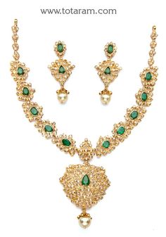 Uncut Diamond Necklace, 22k Gold Necklace, 22k Gold Jewelry, Small Necklace, Gold Jewelry Stores, Diamond Necklace Set, Gold Bracelet For Women, Gold Necklace Set, Gold Jewelry Indian