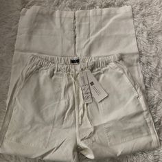 New Never Worn Women’s Pants Inseam 28.5in Lengths 40.5in Cotton Cargo Pants For Vacation, Vacation Wide Leg Capris With Pockets, Straight Leg Cotton Bottoms For Vacation, Relaxed Fit Mid-rise Bottoms For Vacation, Mid-rise Relaxed Fit Bottoms For Vacation, Wide Leg Cargo Pants With Pockets For Vacation, Cotton Mid-rise Bottoms For Vacation, Wide Leg Cotton Cargo Pants For Vacation, Relaxed Fit Mid-rise Vacation Bottoms