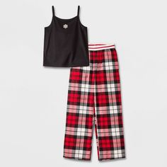 Help your kid create a cozy look with the 2-Piece Cami/Flannel Pant Pajama Set from art class™. This two-piece pajama set includes a cami tank top and a pair of flannel pajama pants with a full elastic waistband. Made with soft and lightweight fabric, this sleepwear set is comfortable and can be tossed into the washing machine for easy cleanup. art class™: One-of-a-kind looks for the one and only you. Cute Christmas Pajamas, Button Up Pajamas, Cute Pjs, Flannel Pajama Pants, Elastic Waistband Pants, Flannel Pajama Sets, Flannel Pants, Kids Wardrobe, Pink M