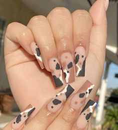 Cow Print Nail Art, Country Acrylic Nails, Rodeo Nails, Cow Print Nails, Cowboy Nails, Print Nail Art, Quartz Nails, Western Nails, Country Nails