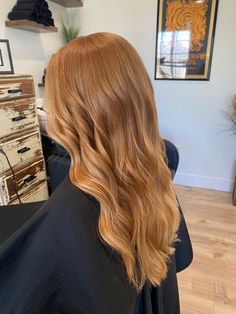 Blonde Amber Hair, Golden Amber Hair, Golden Apricot Hair Color, Copper Hair 7-77, Long Amber Hair, Red Blonde Hair, Red To Blonde, Orange Hair, Hair Inspiration Color