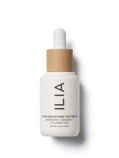 Ilia Skin Tint, How To Do Contouring, Ilia Beauty, Smooth Skin Texture, Glossy Makeup, Skin Tint, Tinted Spf, Cool Undertones, Finishing Powder