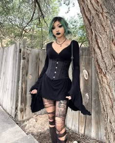 Cute Goth Date Outfits, Gothic Aesthetic Outfit Winter, Gothic Date Outfit, Christmas Goth Outfit, Goth Date Night Outfit, Goth Date Outfit, Gothic Sewing, Goth Outfits Ideas, Goth Winter Outfits