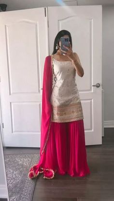 Wedding Sangeet Mehendi Partywear Sharara Suit with Embroidery, Designer Suit | eBay Kurti Set For Wedding, Sharara Stitching Ideas, Punjabi Women Outfit, Cute Sharara Suit, Suit Designs For Diwali, Suit For Diwali Festival, Plain Indian Outfits, Diwali Suit Ideas, Sharara Outfit Ideas