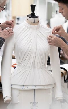 Couture Draping, Dior Style, Modest Wedding Gowns, Simple Gowns, Couture Sewing Techniques, Designer Drapes, Knitwear Fashion, Couture Sewing, Wedding Dresses Simple