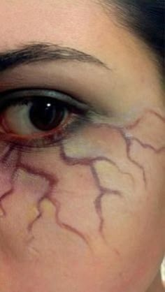 Cute Vampire Makeup Look, Halloween Makeup Looks Easy Vampire, Gory Vampire Costume, Vampire Makeup Halloween Scary, Veins Makeup Halloween, Scary Fallen Angel Makeup, Halloween Sfx Makeup Easy, Vein Makeup Halloween, Halloween Vampire Makeup Easy